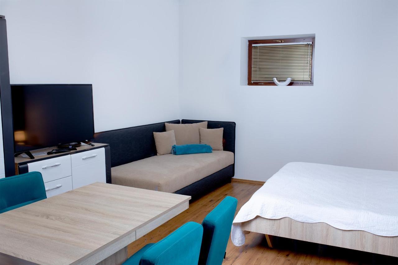 Apartament Balazs Szallo Gyula Zewnętrze zdjęcie