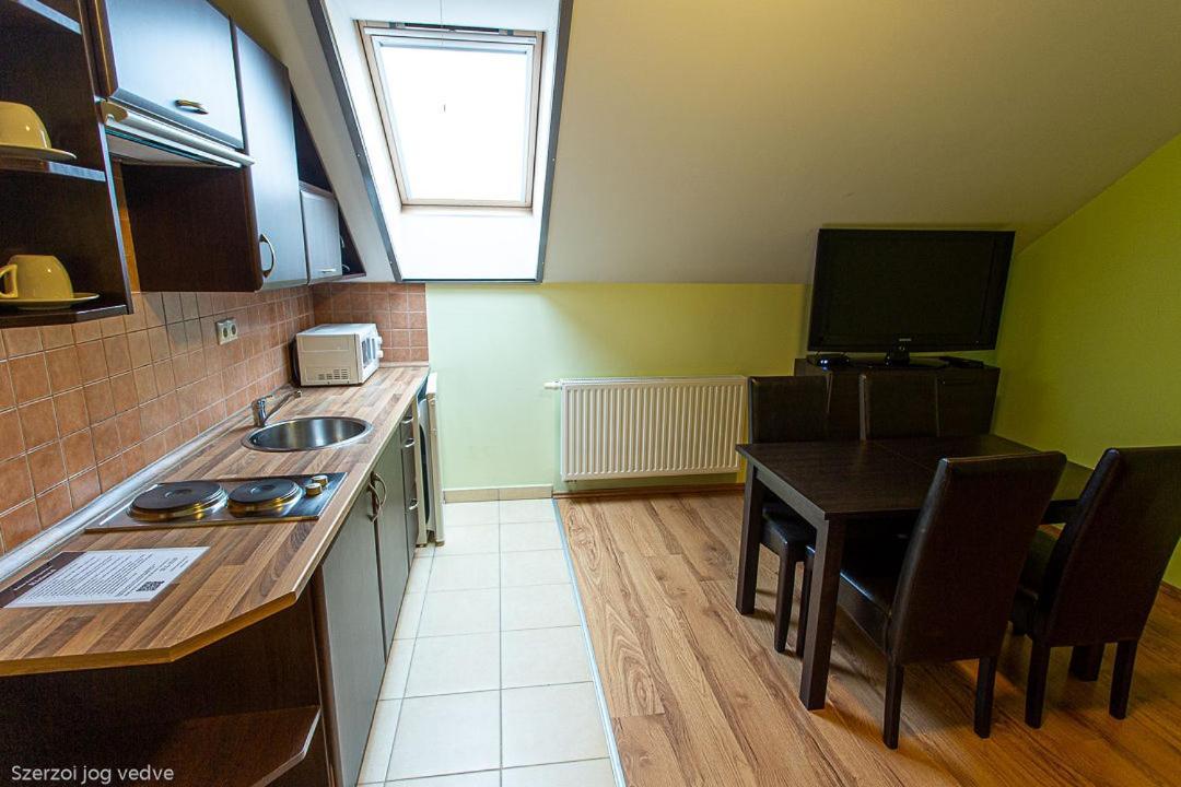 Apartament Balazs Szallo Gyula Zewnętrze zdjęcie